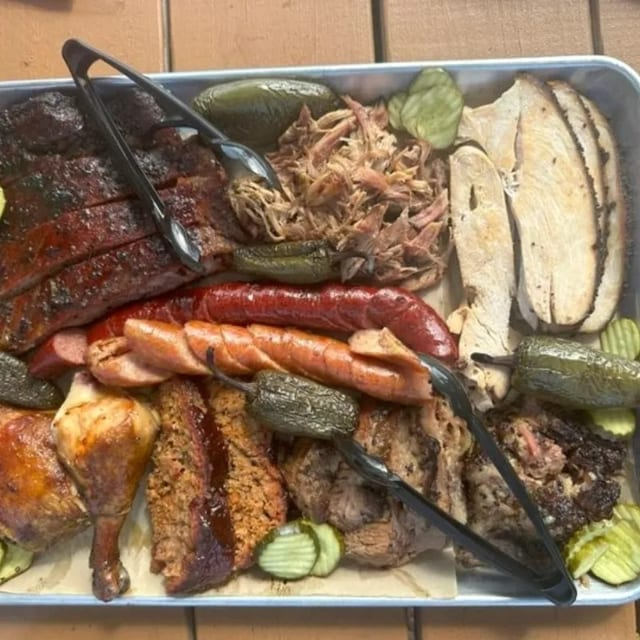 Texas 6 Plate, 6 Meats 6 Sides.